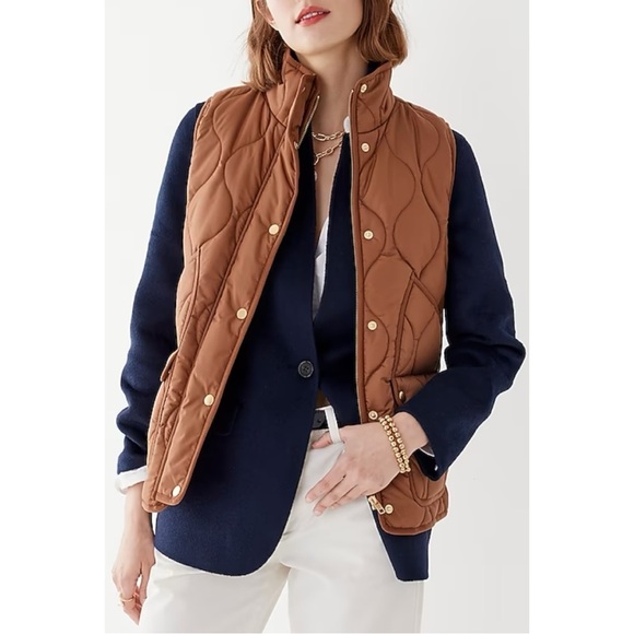 J. Crew Jackets & Blazers - J. Crew Quilted Excursion Vest Large Camel Brown Puff Classic Preppy Equestrian